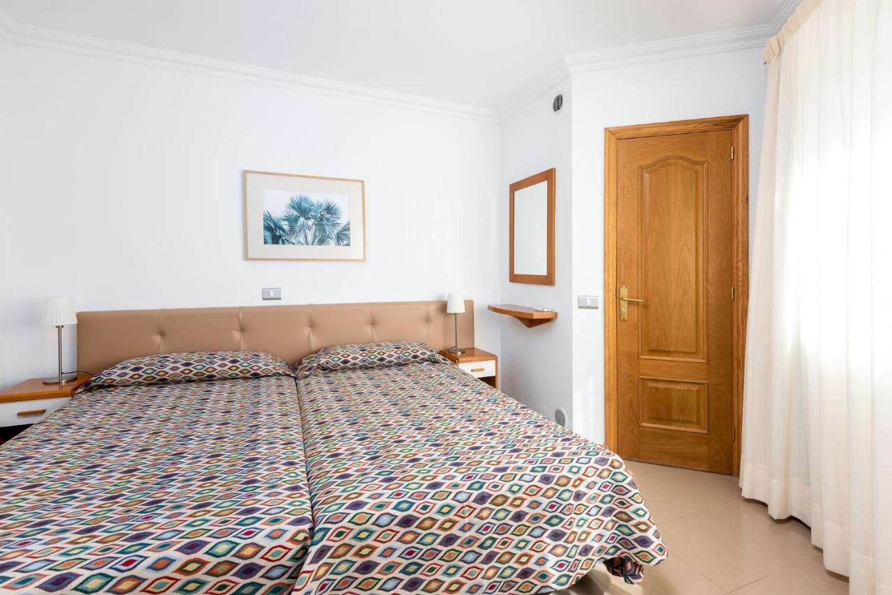 Edificio Playa Apartment Puerto De Mogan Bagian luar foto