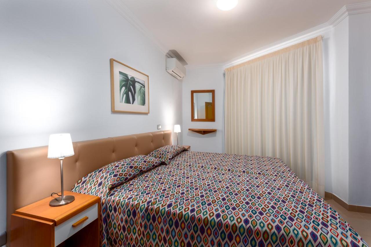 Edificio Playa Apartment Puerto De Mogan Bagian luar foto