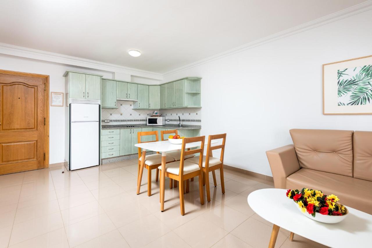 Edificio Playa Apartment Puerto De Mogan Bagian luar foto